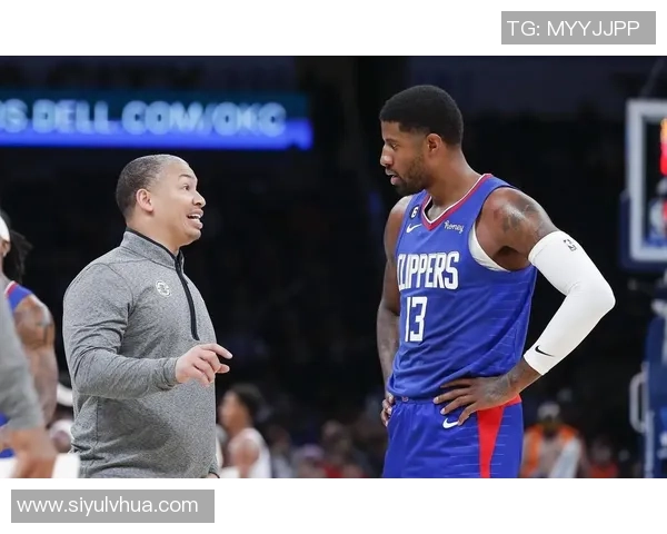 曼恩表现出色全队最高得分21分6篮板助球队奋战难阻失利之路